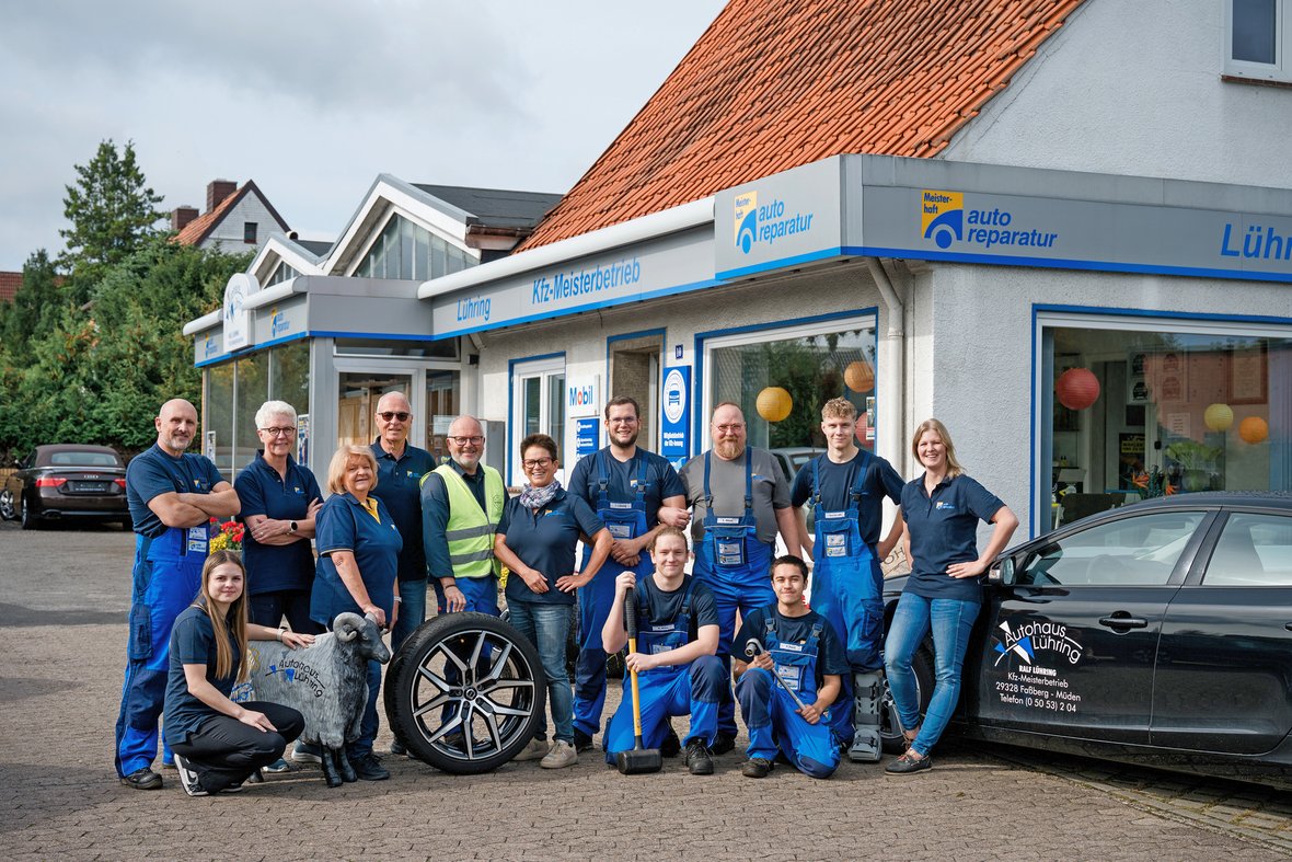 Foto: Team von Kfz Meisterbetrieb Ralf Lühring in Faßberg-Müden
